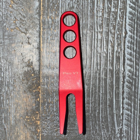 Scotty Cameron Titleist ProV1 Divot Tool - Picture 2 of 2